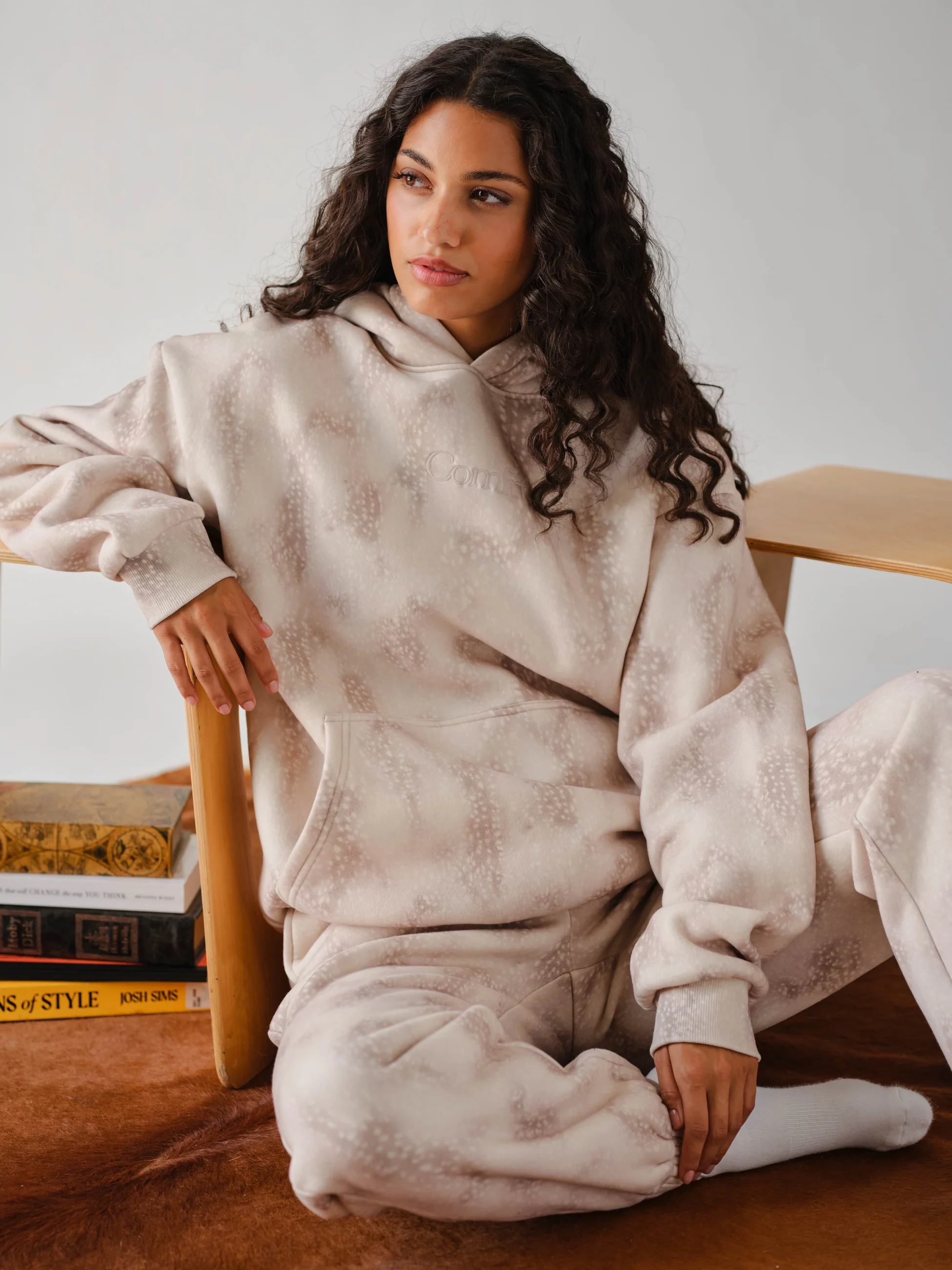Signature Hoodie - Image 112